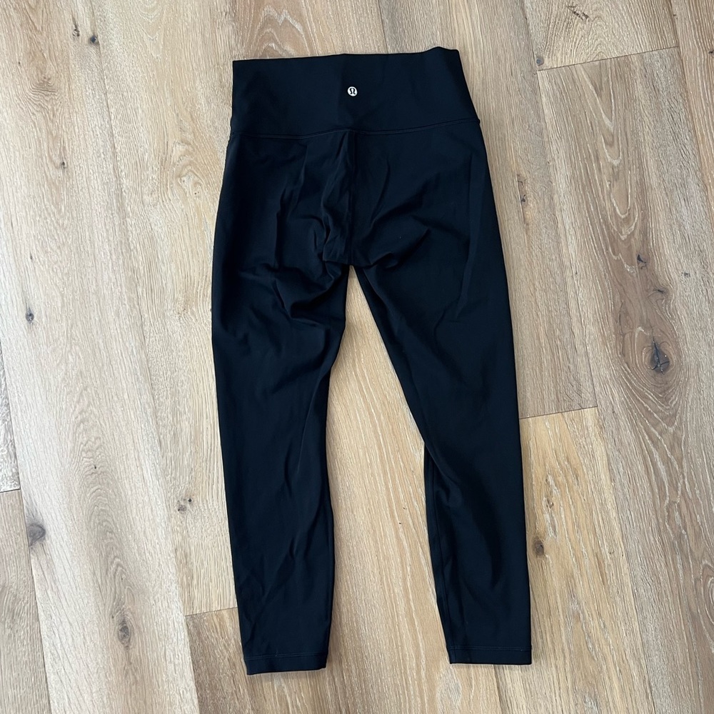 Lululemon Wunder Under 25”